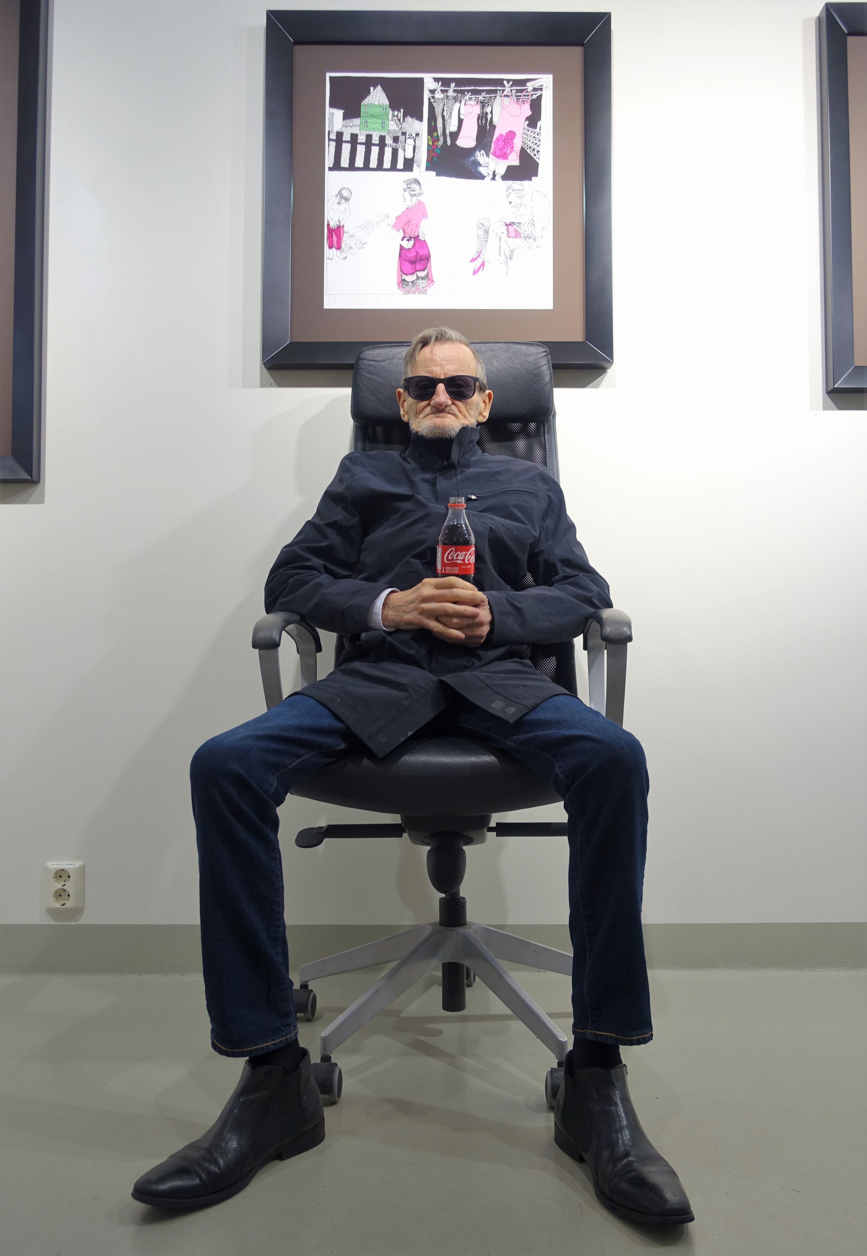 Pushwagner foran bildet fra Humleveien 2